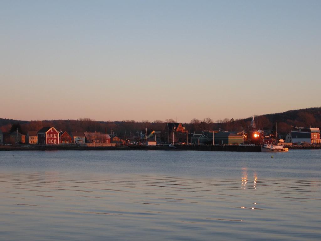 Grand Oak Manor Bed&Breakfast Granville Ferry Bagian luar foto