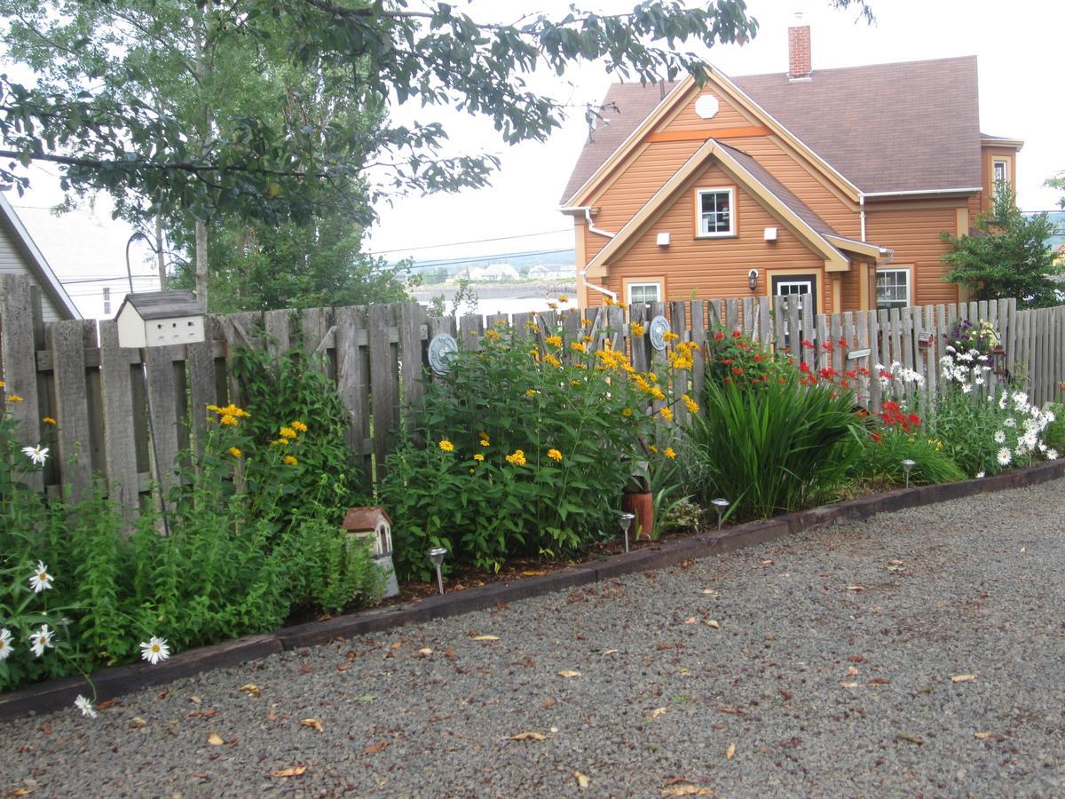 Grand Oak Manor Bed&Breakfast Granville Ferry Bagian luar foto